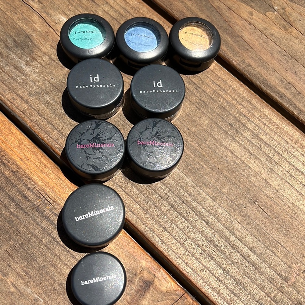 MAC and bareMinerals EYESHADOW Bundle